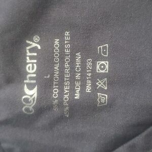 QQCherry scrub top women’s large